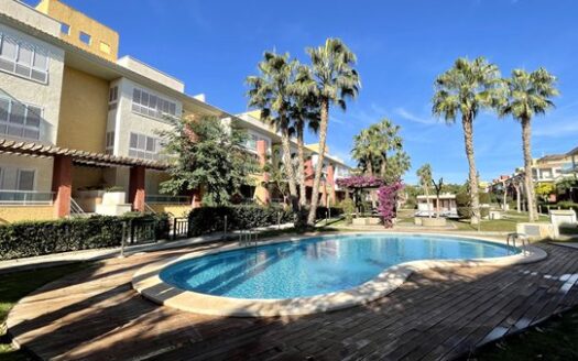 RS226 - Re-sale Penthouse in Los Olivos HDA